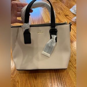 Kate Spade Lucie Crossbody.